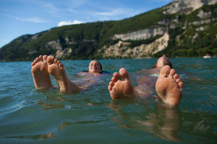 Comment organiser une première rencontre en bord de mer ? - Lyon Squad
