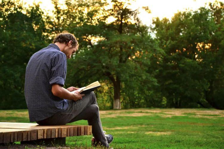 Les avantages de la lecture pour le développement personnel